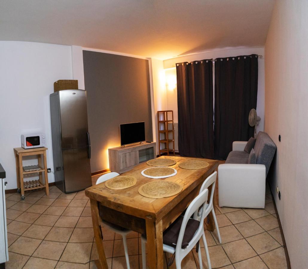 La Casa Di Ale Apartment Леко Екстериор снимка