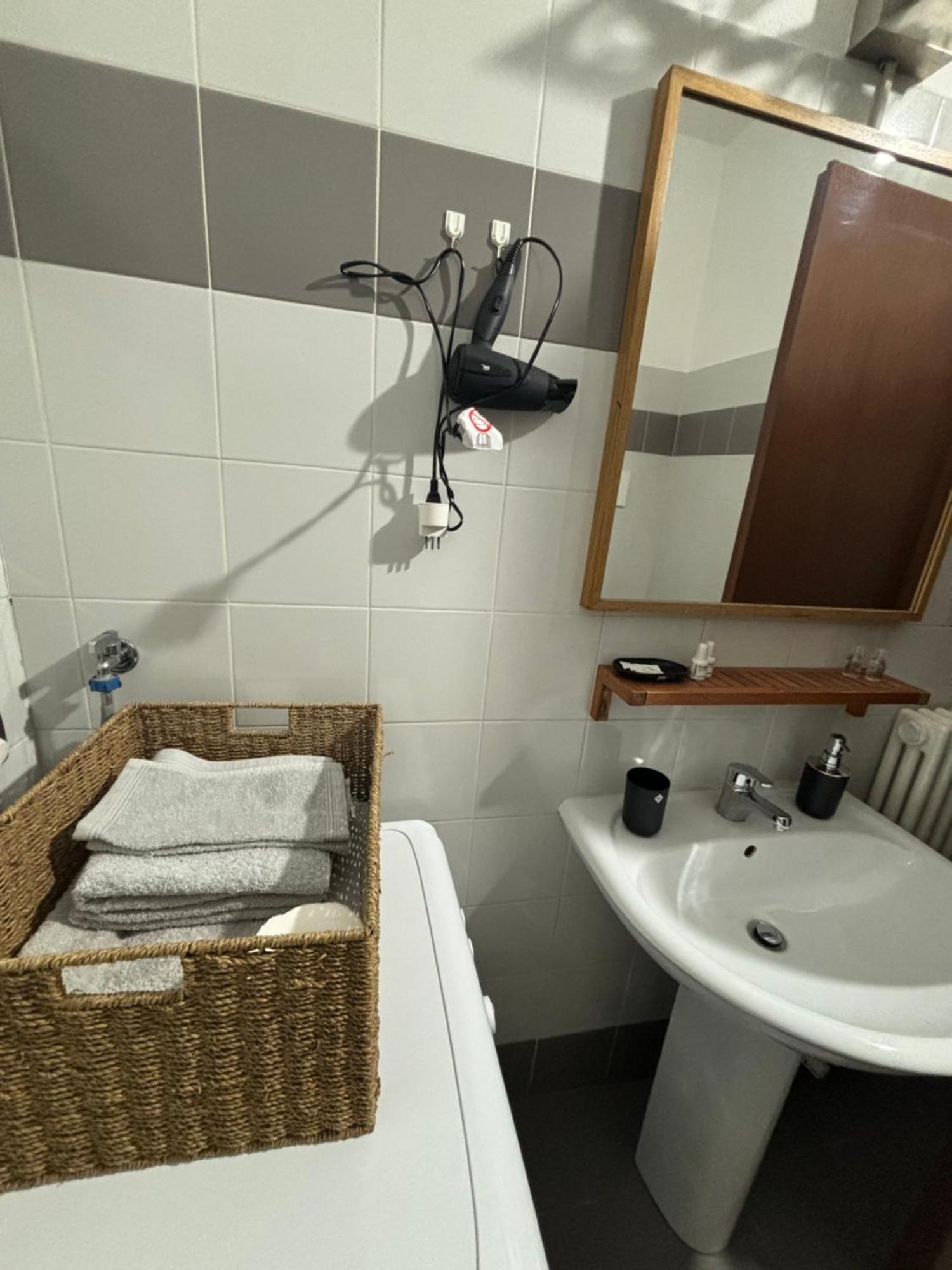 La Casa Di Ale Apartment Леко Екстериор снимка