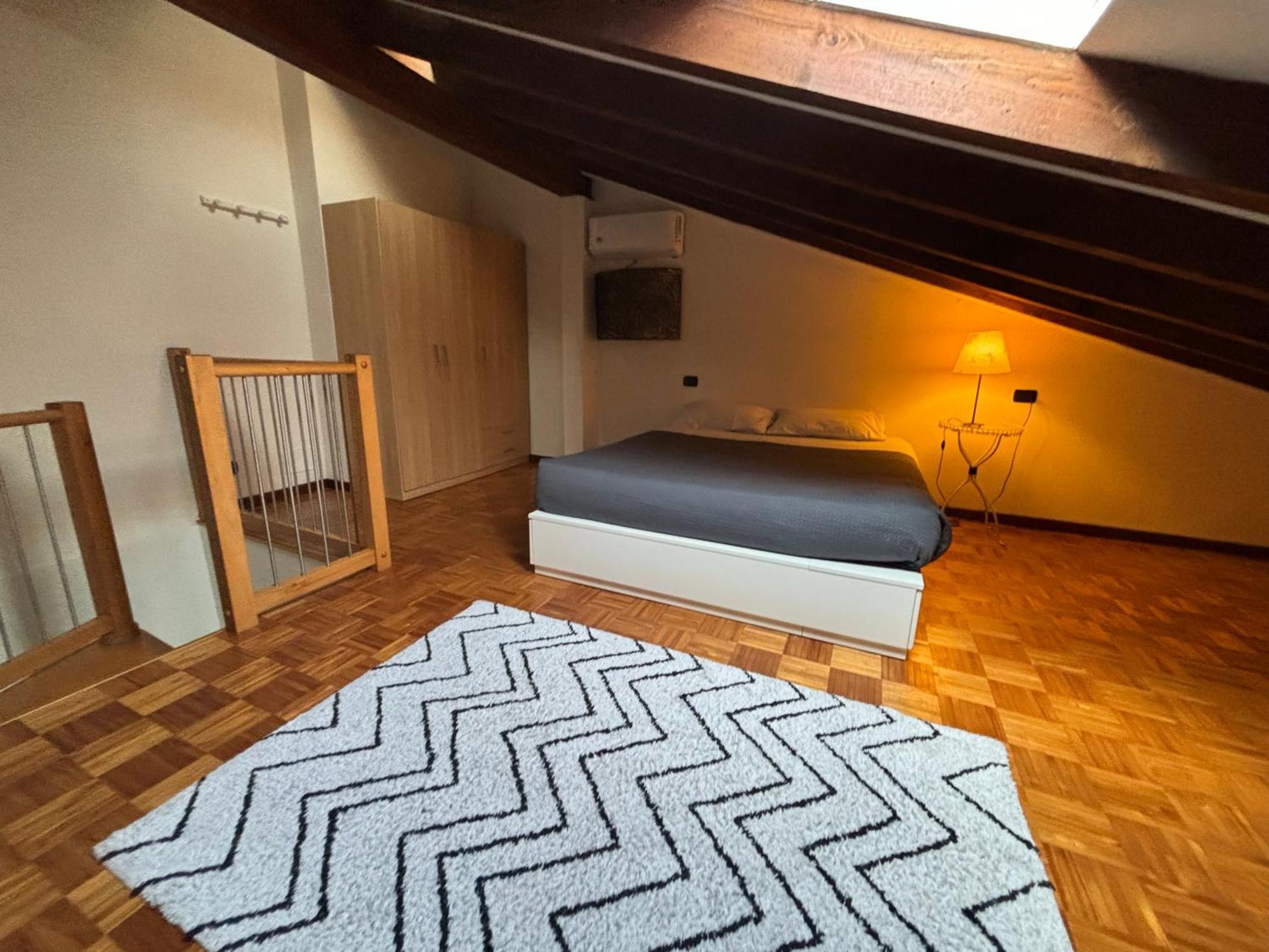 La Casa Di Ale Apartment Леко Екстериор снимка
